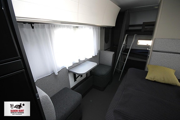 Adria Alpina 663 UK 4 of 14