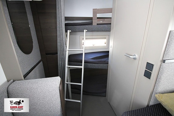 Adria Alpina 663 UK 5 of 14