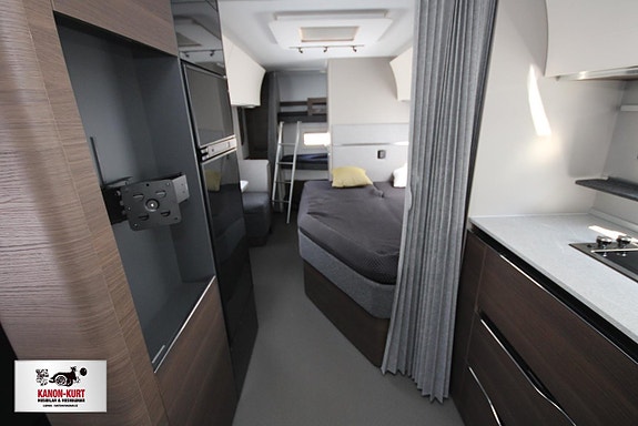 Adria Alpina 663 UK 2 of 14
