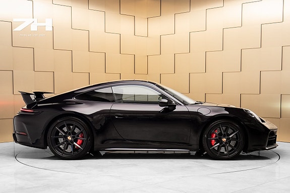 Porsche 911 6 of 30