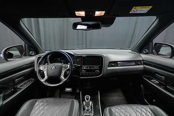 Mitsubishi Outlander 12 of 22
