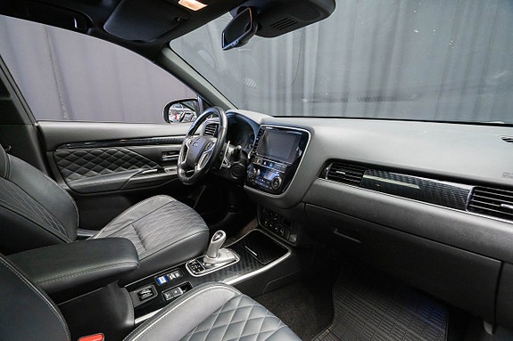 Mitsubishi Outlander 18 of 22