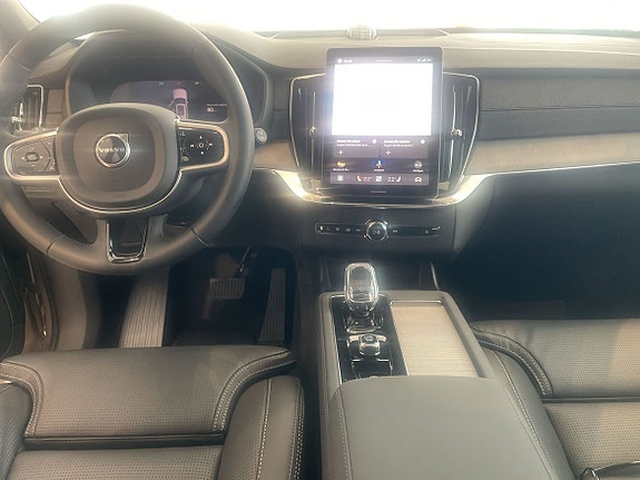 Volvo XC90 7 of 7