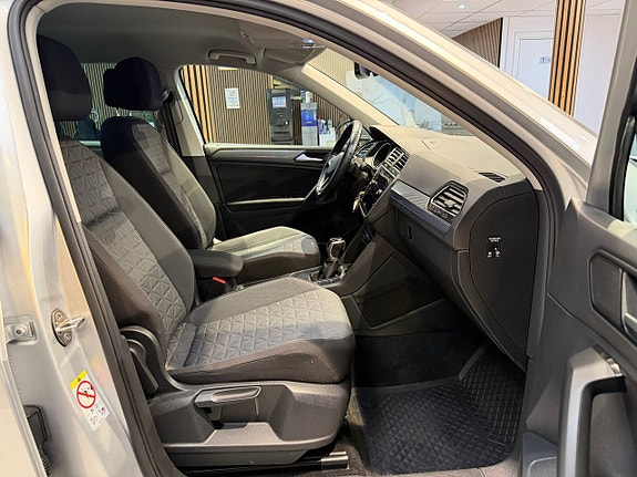 Volkswagen Tiguan 21 of 29