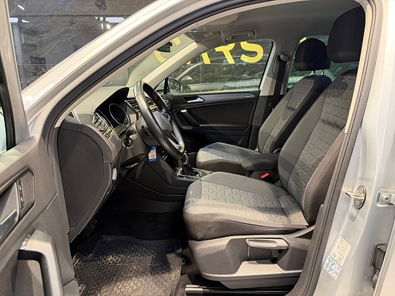 Volkswagen Tiguan 17 of 29