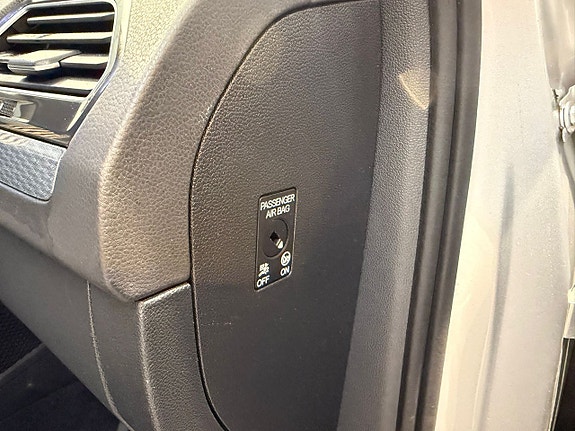 Volkswagen Tiguan 23 of 29