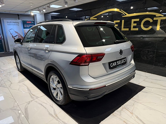 Volkswagen Tiguan 3 of 29
