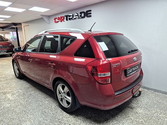 Kia Ceed 4 of 23