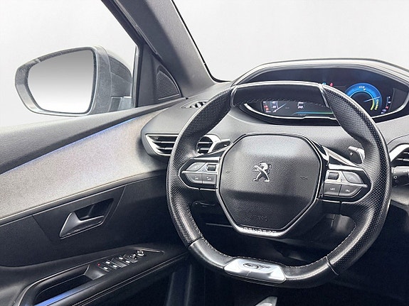 Peugeot 3008 16 of 30