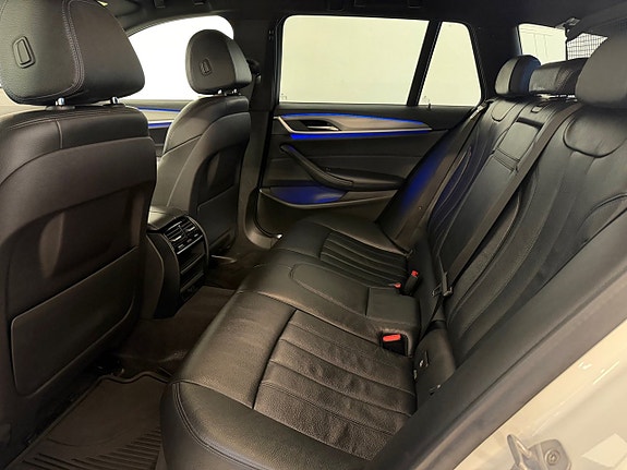 BMW 520d 14 of 16
