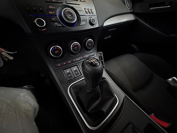 Mazda 3 15 of 24