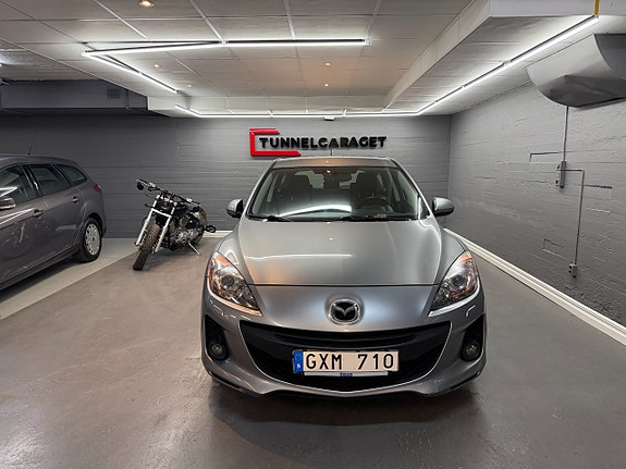 Mazda 3 3 of 5