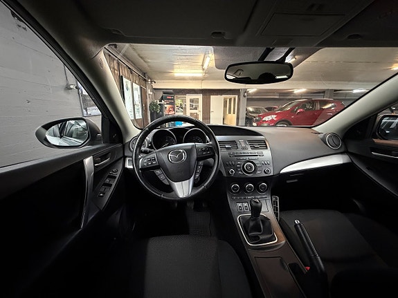 Mazda 3 10 of 24