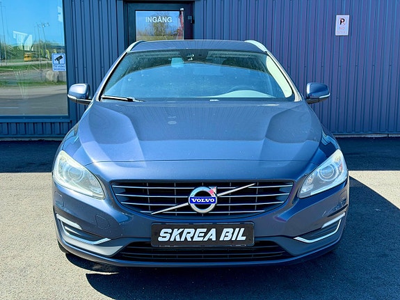 Volvo V60 4 of 5