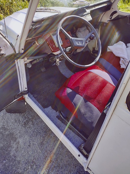 Citroen 2CV 5 of 6