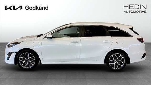 Kia Ceed 4 of 12