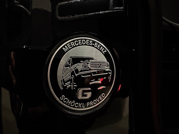 Mercedes-Benz G55 8 of 24
