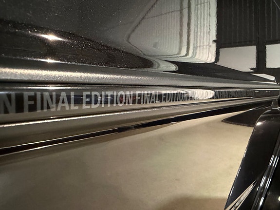 Mercedes-Benz G55 21 of 24
