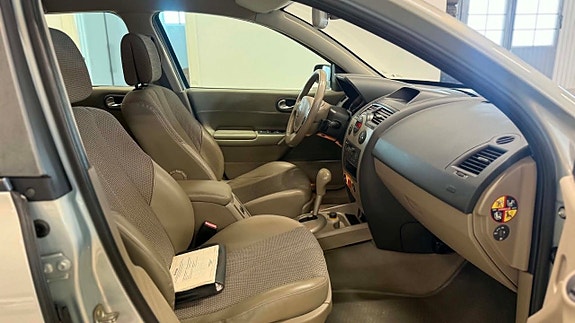 Renault Megane 16 of 17