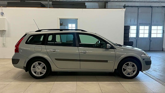 Renault Megane 5 of 17