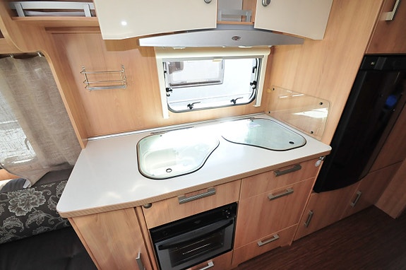 TEC TRAVEL KING 730TF Långbäddar ALDE Förtält 10 of 17