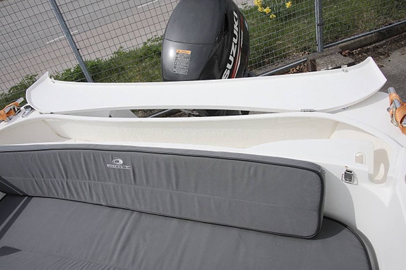Styrpulpet - AMT 160R med 60 hk Suzuki 9 of 12