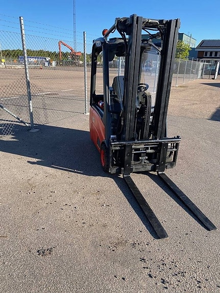 Linde E 16 3 of 5