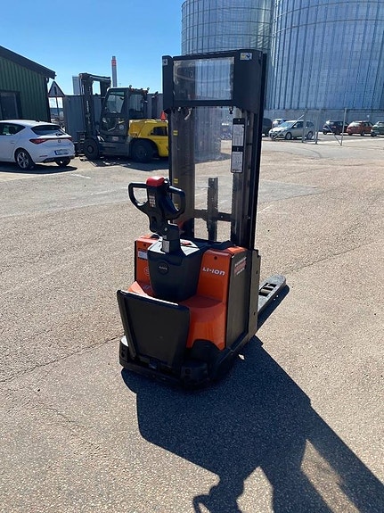 Toyota SWE 120L 3 of 3
