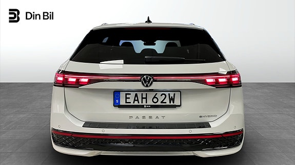 Volkswagen Passat 5 of 5