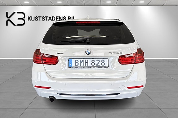 BMW 320d 4 of 5