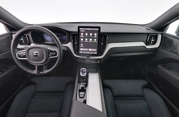 Volvo XC60 7 of 17