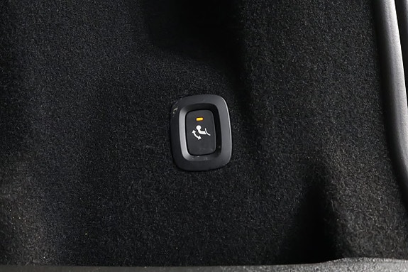 Volvo XC60 16 of 17