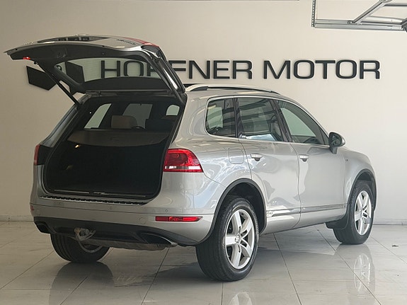 Volkswagen Touareg 6 of 23