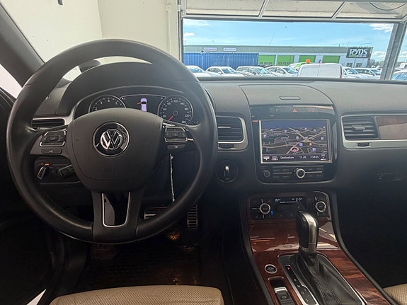 Volkswagen Touareg 21 of 23