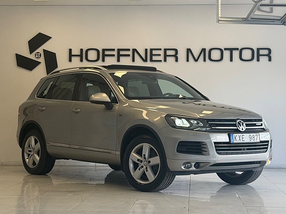 Volkswagen Touareg 2 of 23