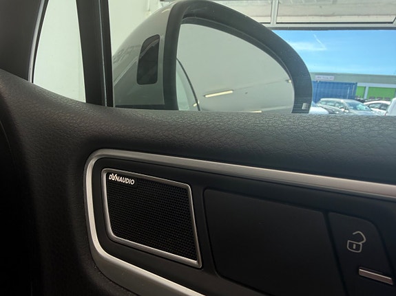 Volkswagen Touareg 15 of 23