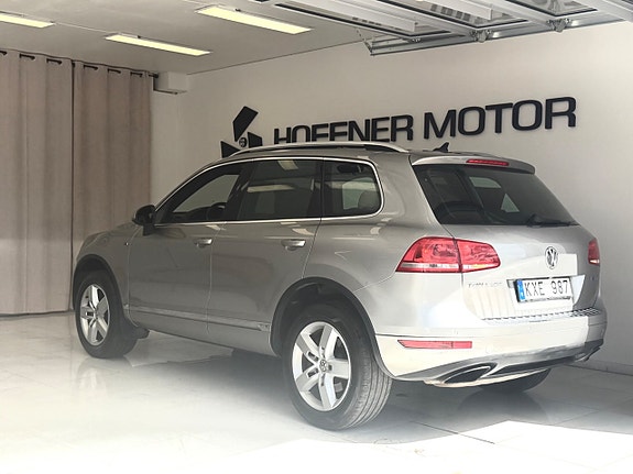 Volkswagen Touareg 10 of 23