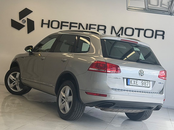 Volkswagen Touareg 8 of 23