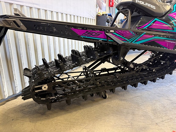 Polaris PRO RMK 800 36" Framvagn/ Skinz Bågar / NY matta 750:-/ Mån Frakt -17 7 of 12