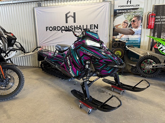 Polaris PRO RMK 800 36" Framvagn/ Skinz Bågar / NY matta 750:-/ Mån Frakt -17 9 of 12