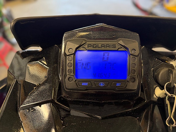 Polaris PRO RMK 800 36" Framvagn/ Skinz Bågar / NY matta 750:-/ Mån Frakt -17 11 of 12