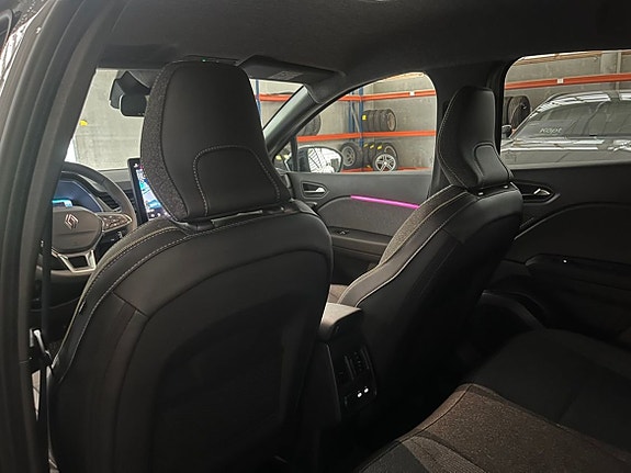 Renault Captur 7 of 16