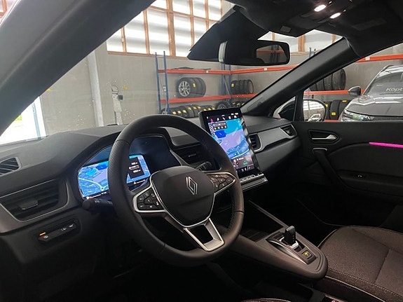 Renault Captur 6 of 16