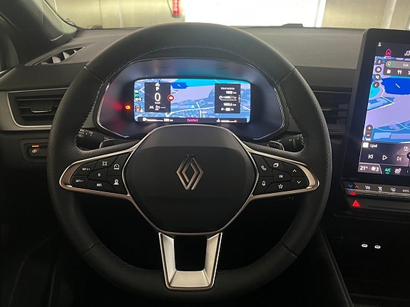 Renault Captur 9 of 16