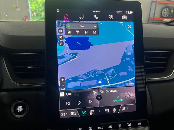 Renault Captur 11 of 16