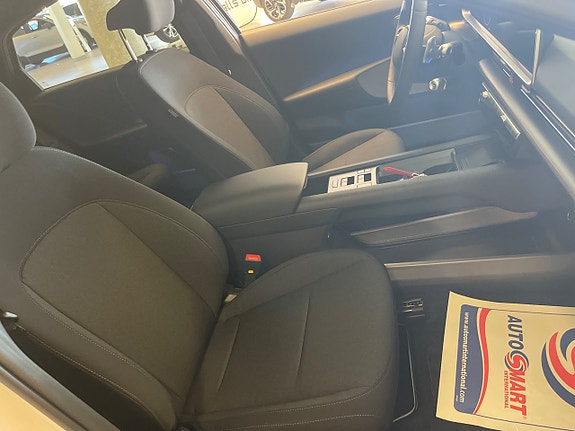 Hyundai Ioniq 6 5 of 8