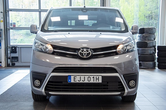 Toyota Proace Verso 2 of 5