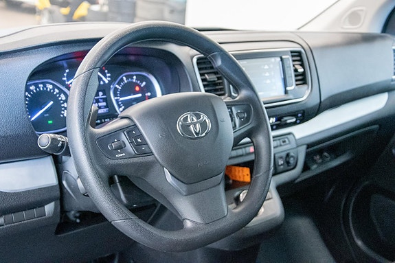 Toyota Proace Verso 9 of 25