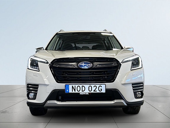 Subaru Forester 2 of 5