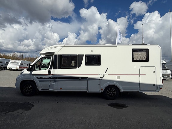 Adria Coral 670 SL 4 of 17